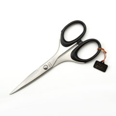 布用ハサミと紙用ハサミの違いは？