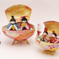 EGGの上蓋を背景にした お雛様 ①材料と作り方